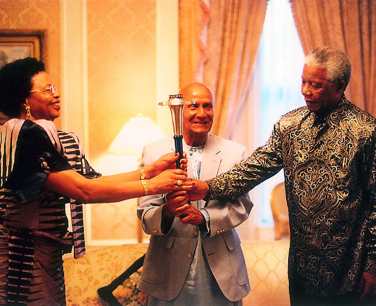 Nelson Mandela držitel Nobelovy ceny míru, bývalý prezident Jihoafrické republiky