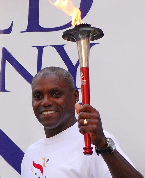 Carl Lewis mluvčí Peace Runu, americký atlet, olympijský vítěz na 100 m, 200 m