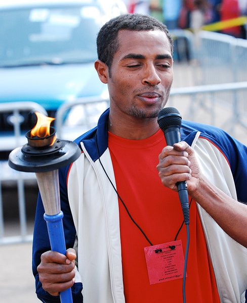 Kenenisa Bekele etiopský běžec, olympijský vítěz na 10 km