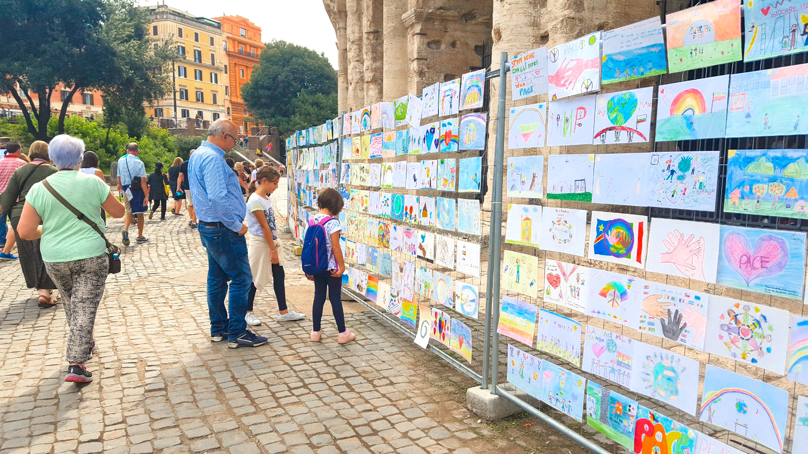 Colors of Peace Colosseo Roma United Nations International Day of Peace 